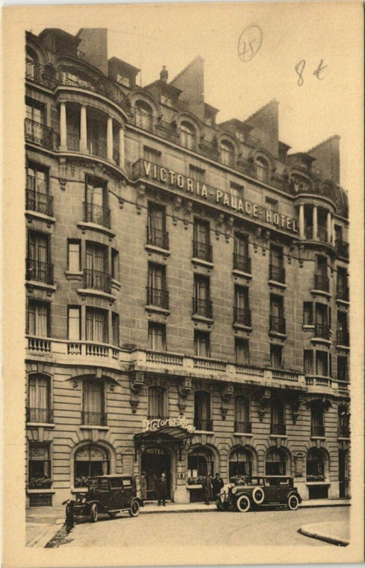 Carte postale ancienne Victoria Palace Hôtel à Paris 6e