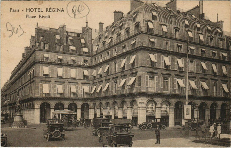 Carte postale ancienne Paris 9e - Hotel Regina - Place Rivoli à Paris 9e