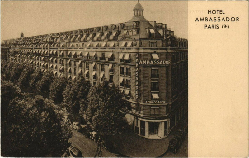 Carte postale ancienne Paris 9e - L'Hotel Ambassador à Paris 9e