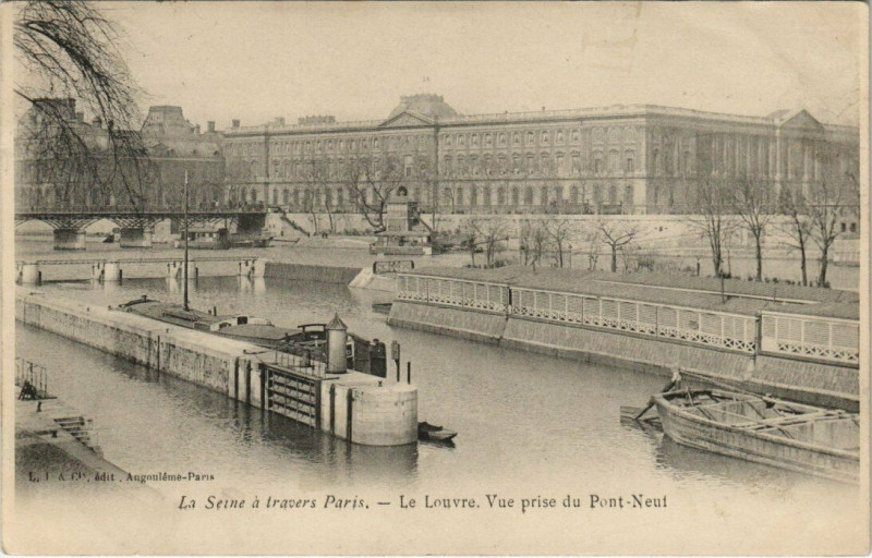 Carte postale ancienne La Seine a travers Paris - Le Louvre à Paris 6e