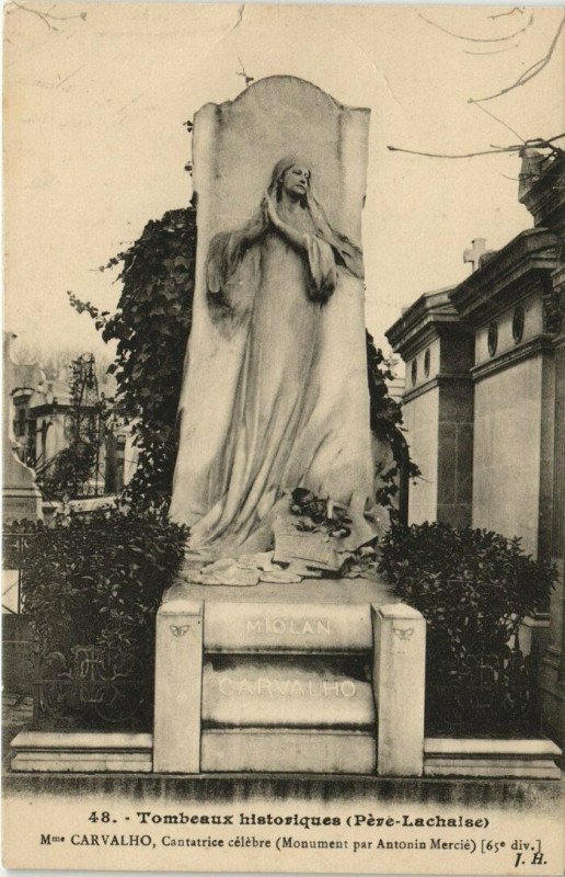 Carte postale ancienne Père-Lachaise - Mme Carvalho à Paris 20e