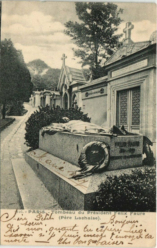 Carte postale ancienne Père-Lachaise - Tombeau du Président Félix Faure à Paris 20e