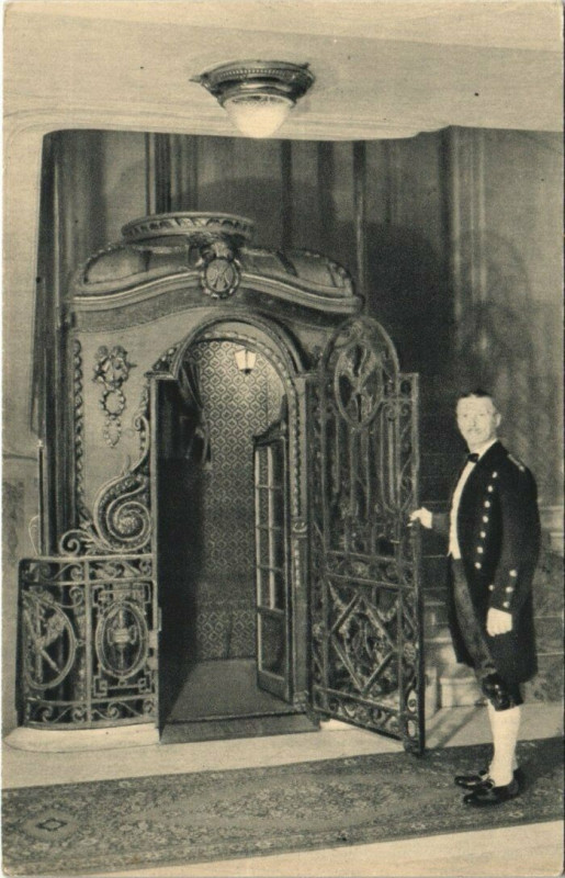 Carte postale ancienne Paris 1er - Hotel Meurice à Paris 1er