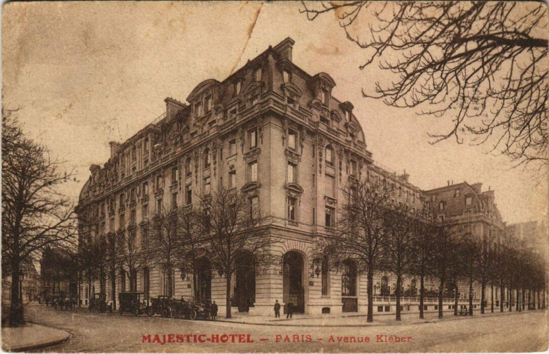 Carte postale ancienne Majestic Hôtel - Avenue Kléber à Paris 16e