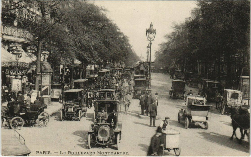 Carte postale ancienne Paris 18e - Le Boulevard Montmartre à Paris 9e