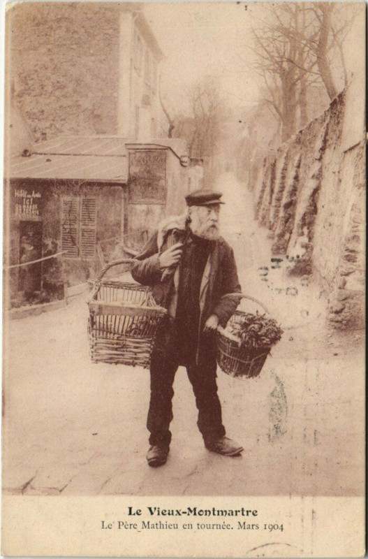 Carte postale ancienne Le Vieux-Montmartre - Le Père Mathieu en tournée à Paris 18e