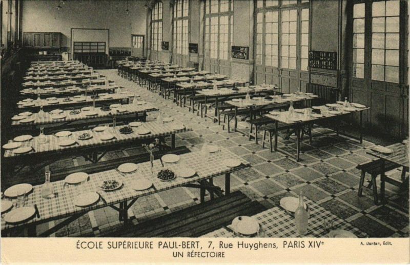 Carte postale ancienne Ecole Supérieure Paul-Bert - Un Réfectoire à Paris 14e