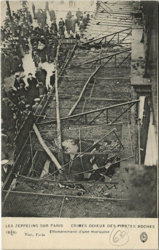 Carte postale ancienne Les Zeppelins Sur Paris (8e) effondrement d'une marquise à Paris