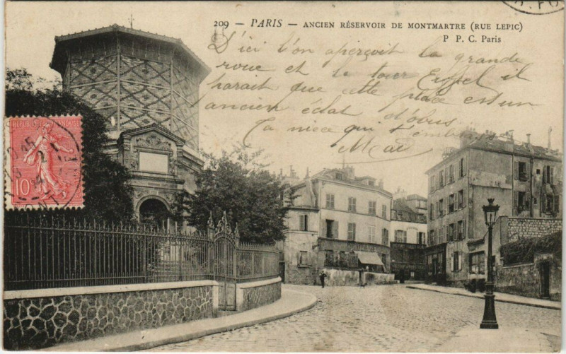 Carte postale ancienne Ancien Réservoir de Montmartre (Rue Lepic) à Paris 18e