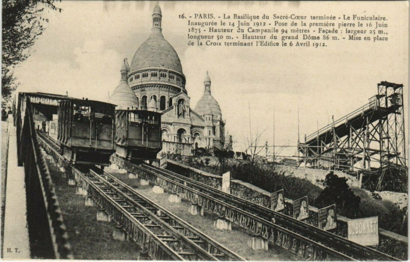 Carte postale ancienne Paris - La Basilique du Sacre-Coeur terminee - Le Funiculaire. à Paris