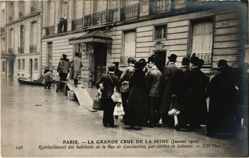Carte postale ancienne Paris - La Grande Crue de la Seine (Janvier 1910) à Paris