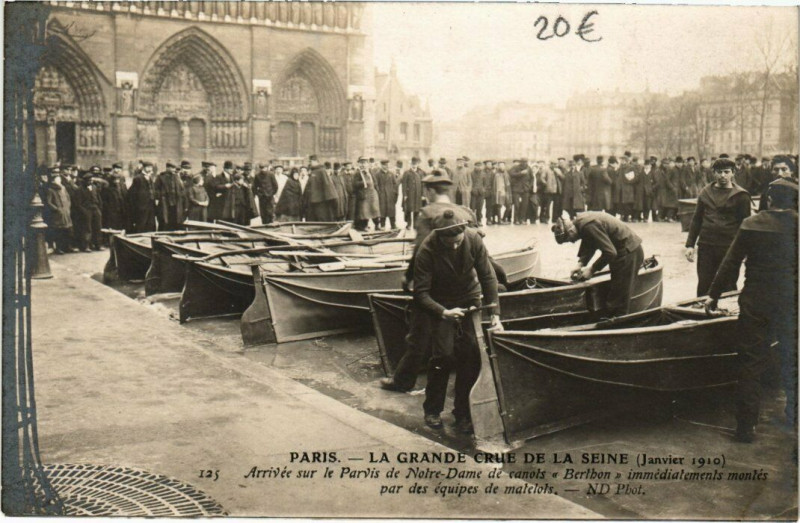 Carte postale ancienne Paris - La Grande Crue de la Seine (Janvier 1910) à Paris
