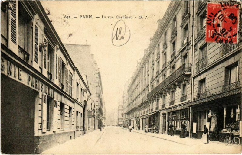 Carte postale ancienne La rue Cardinet à Paris 17e
