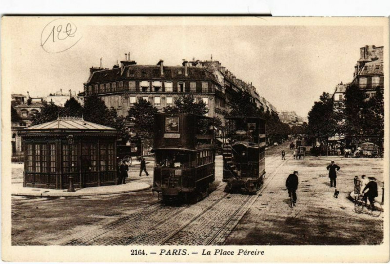 Carte postale ancienne La Place Péreire à Paris 17e