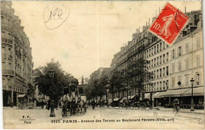 Carte postale ancienne Avenue des Ternes au Boulevard Pereire à Paris 17e