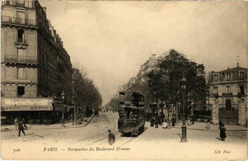 Carte postale ancienne Perspective du Boulevard Ornano à Paris 18e