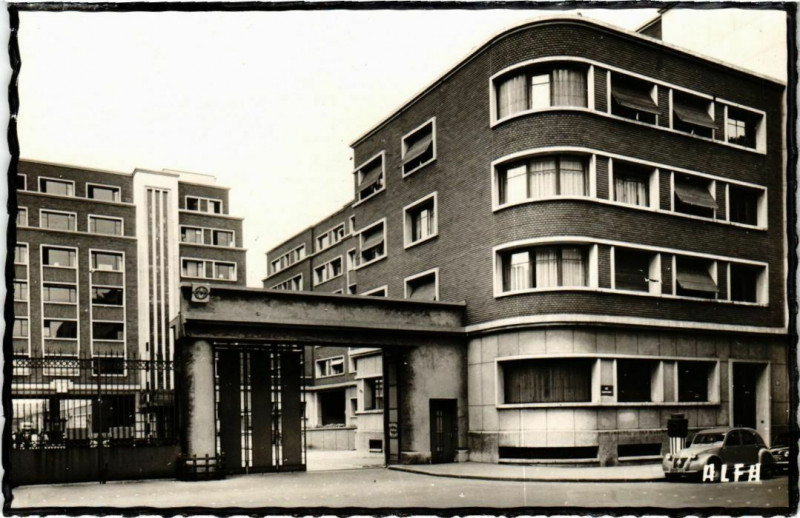 Carte postale ancienne Rue Championnet à Paris 18e