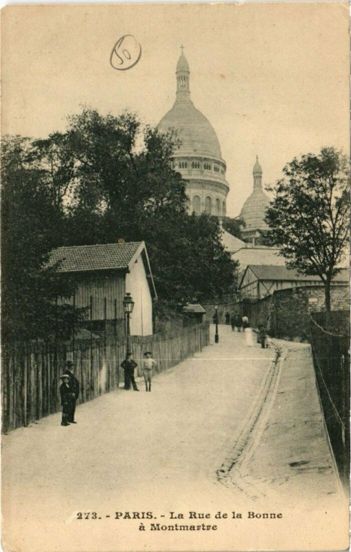 Carte postale ancienne La Rue de la Bonne à Montmartre à Paris 18e