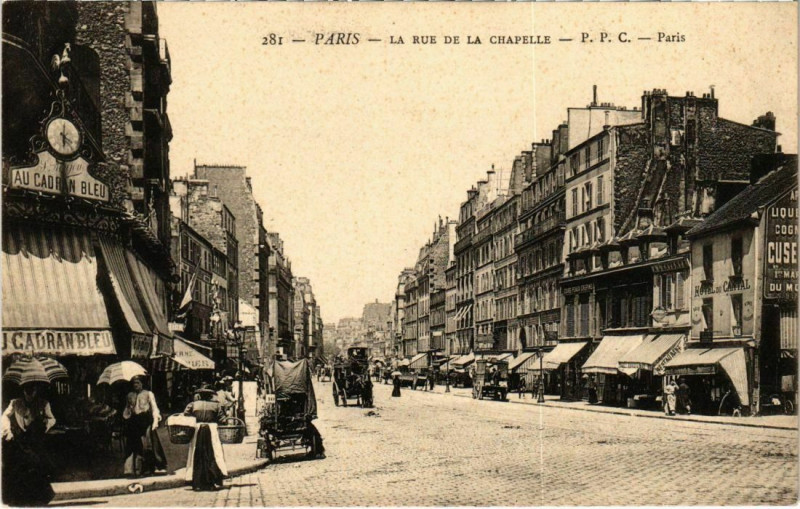 Carte postale ancienne La Rue de la Chapelle à Paris 18e