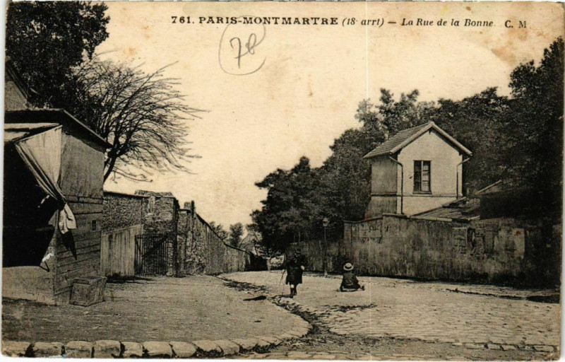 Carte postale ancienne Montmartre - La Rue de la Bonne à Paris 18e