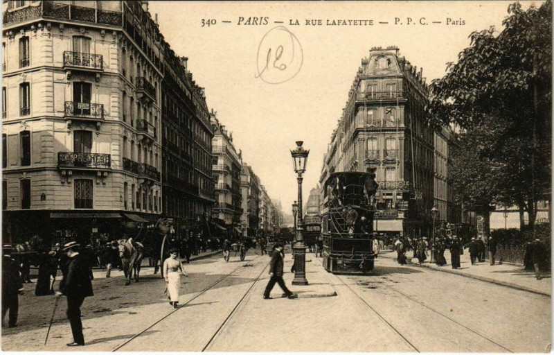 Carte postale ancienne Paris 9e - La rue Lafayette à Paris 9e