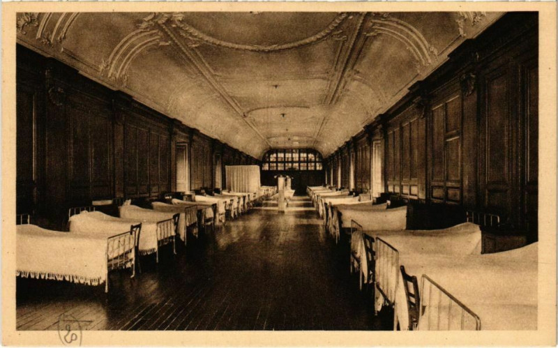 Carte postale ancienne Paris 5e - Lycée Henri Iv à Paris 5e