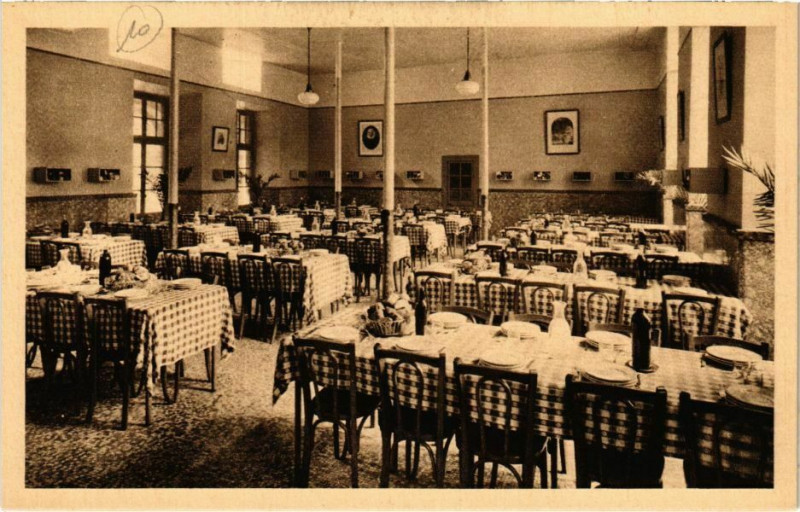 Carte postale ancienne Paris 5e - Lycée Henri Iv à Paris 5e