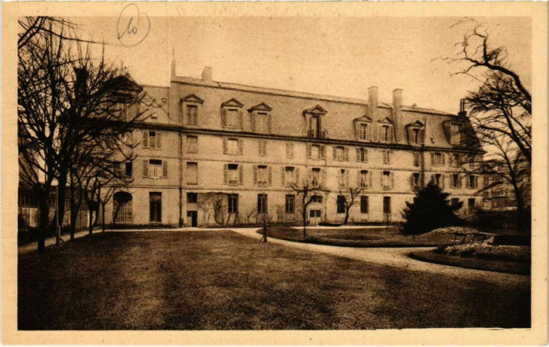 Carte postale ancienne Paris 5e - Lycée Henri Iv à Paris 5e