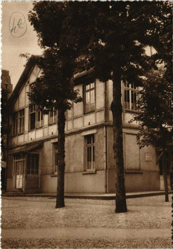 Carte postale ancienne Hôpital Saint-Michel - Pavillon de Radiologie à Paris 15e