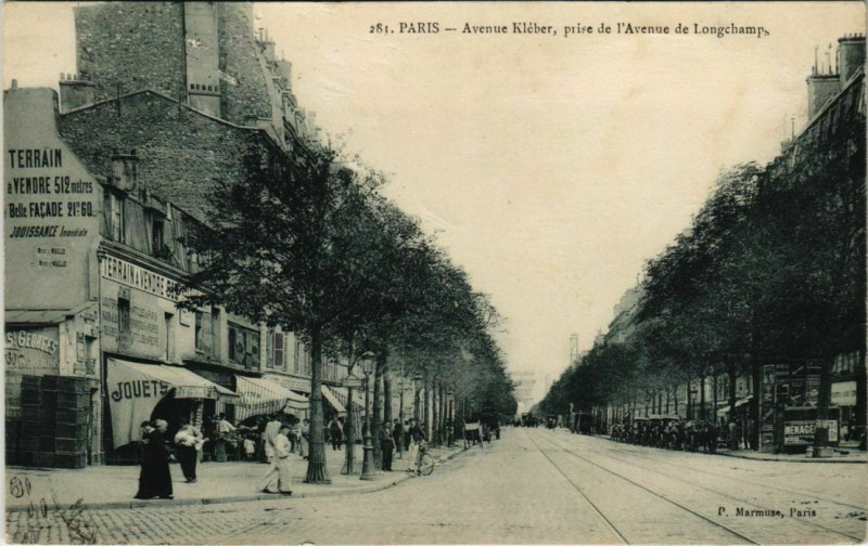 Carte postale ancienne Avenue Kléber, prise de l'Avenue de Longchamps à Paris 16e