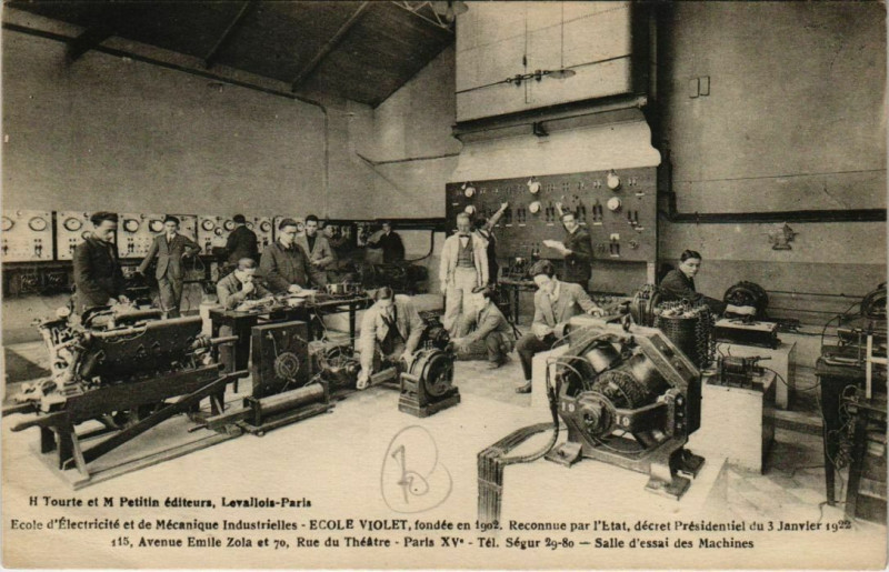 Carte postale ancienne Ecole d'Electricité et de Mécaniques Industrielles - Ecole Violet - Avenue Emile Zola et Rue du Théâtre - Salle d'essai des Machines à Paris 15e