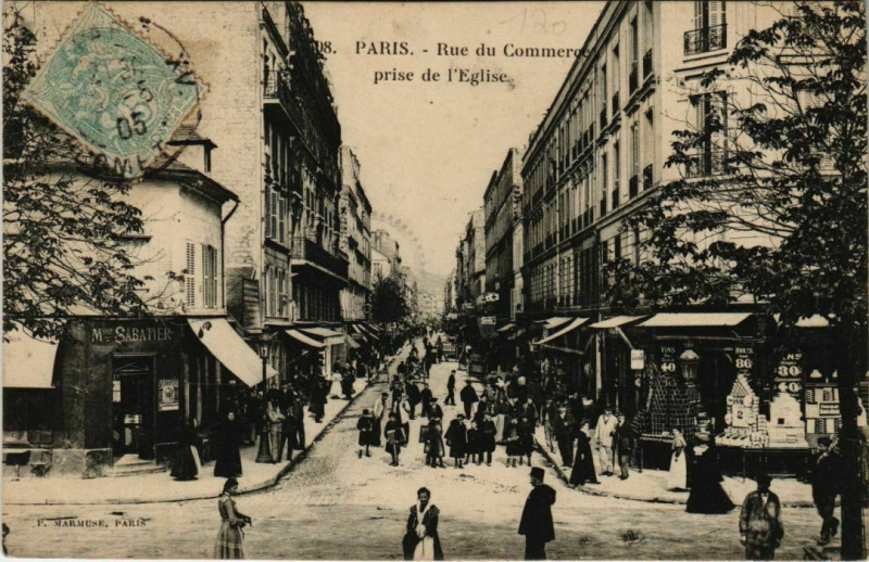 Carte postale ancienne Rue de Commerce prise de l'Eglise à Paris 15e