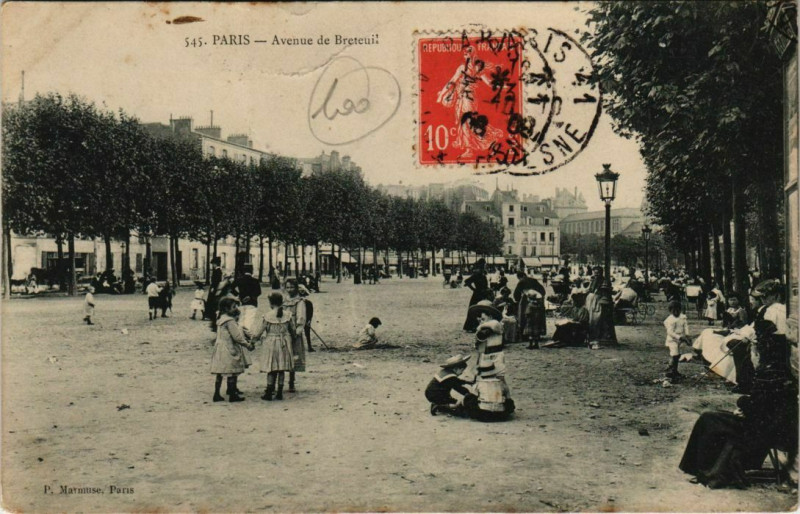 Carte postale ancienne Avenue de Breteuil à Paris 15e