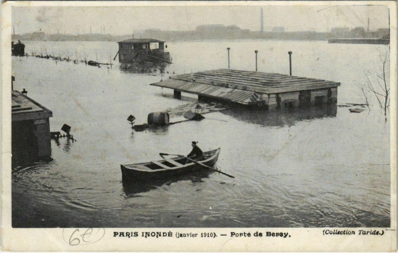 Carte postale ancienne Paris 12e - Paris Inondé - Porte de Bercy à Paris 12e