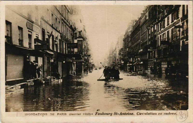 Carte postale ancienne Paris 12e - Faubourg Saint-Antoine - Circulation en radeau à Paris 12e