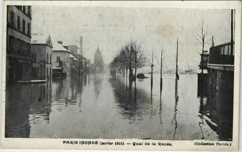 Carte postale ancienne Paris 12e - Quai de la Rapée à Paris 12e