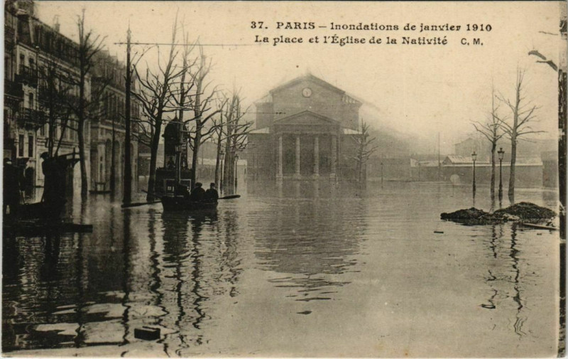 Carte postale ancienne Paris 12e - La Place et l'Eglise de la Nativité à Paris 12e
