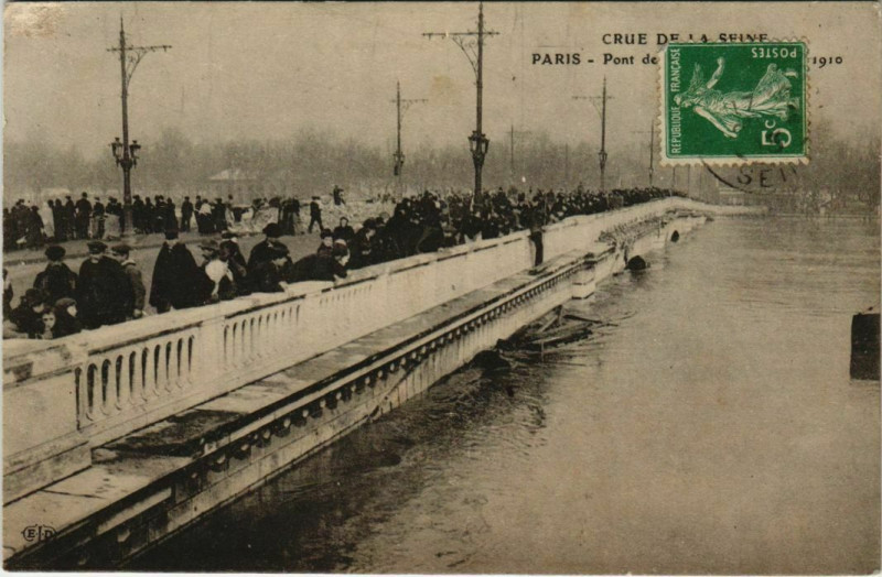 Carte postale ancienne Crue de la Seine - Pont de Tolbiac - 28 Janvier 1910 à Paris 12e