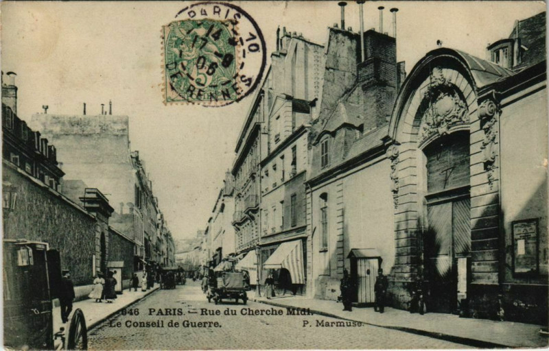 Carte postale ancienne Paris 6e - Rue du Cherche Midi à Paris 6e