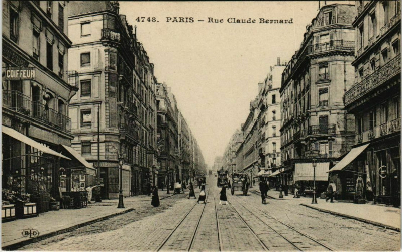 Carte postale ancienne Paris 5e - Rue Claude Bernard à Paris 5e