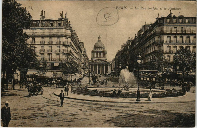 Carte postale ancienne Paris 5e - La Rue Soufflot et le Panthéon à Paris 5e