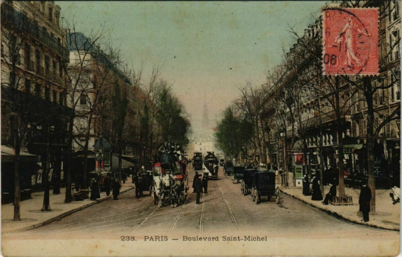 Carte postale ancienne Paris 5e - Boulevard Saint-Michel à Paris 5e