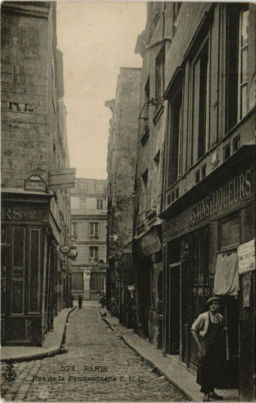 Carte postale ancienne Paris 5e - Rue de la Parcheminerie à Paris 5e