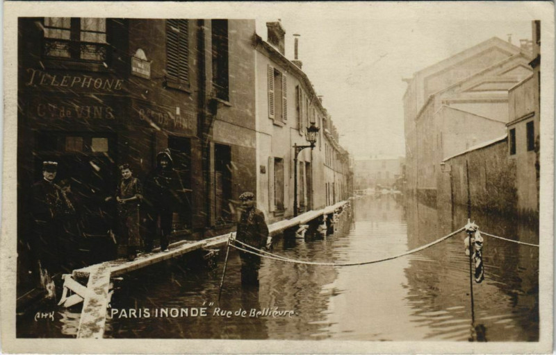 Carte postale ancienne Paris 13e - Rue de Bellièvre à Paris 13e