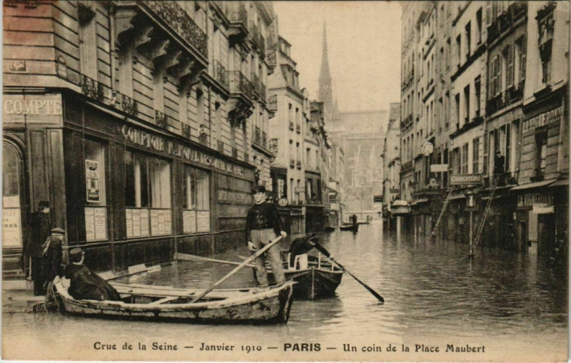 Carte postale ancienne Paris 5e - Un coin de la Place Maubert à Paris 5e