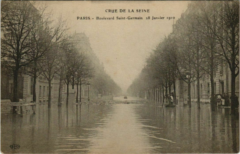 Carte postale ancienne Paris 5e - Boulevard Saint-Germain à Paris 5e