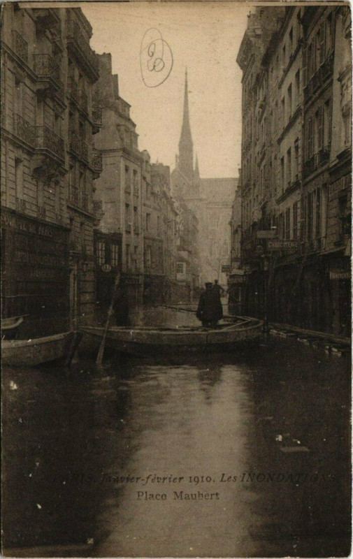Carte postale ancienne Paris 5e - Place Maubert à Paris 5e
