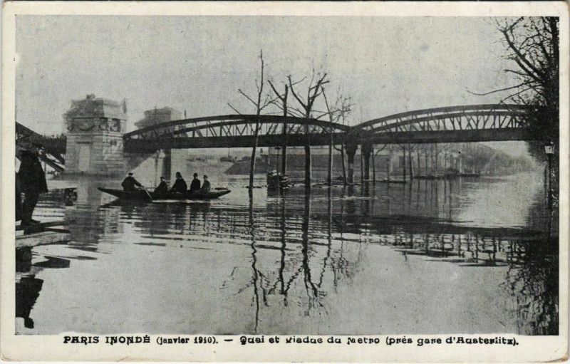 Carte postale ancienne Paris 5e - Quai et Viaduc du Métro (près gare d'Austerlitz) à Paris 5e