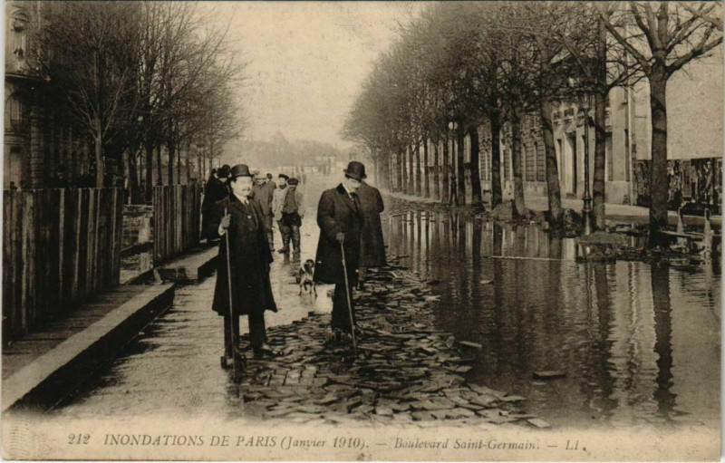 Carte postale ancienne Paris 5e - Boulevard Saint-Germain - Ll.212 à Paris 5e