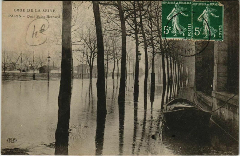 Carte postale ancienne Paris 5e - Quai Saint-Bernard à Paris 5e